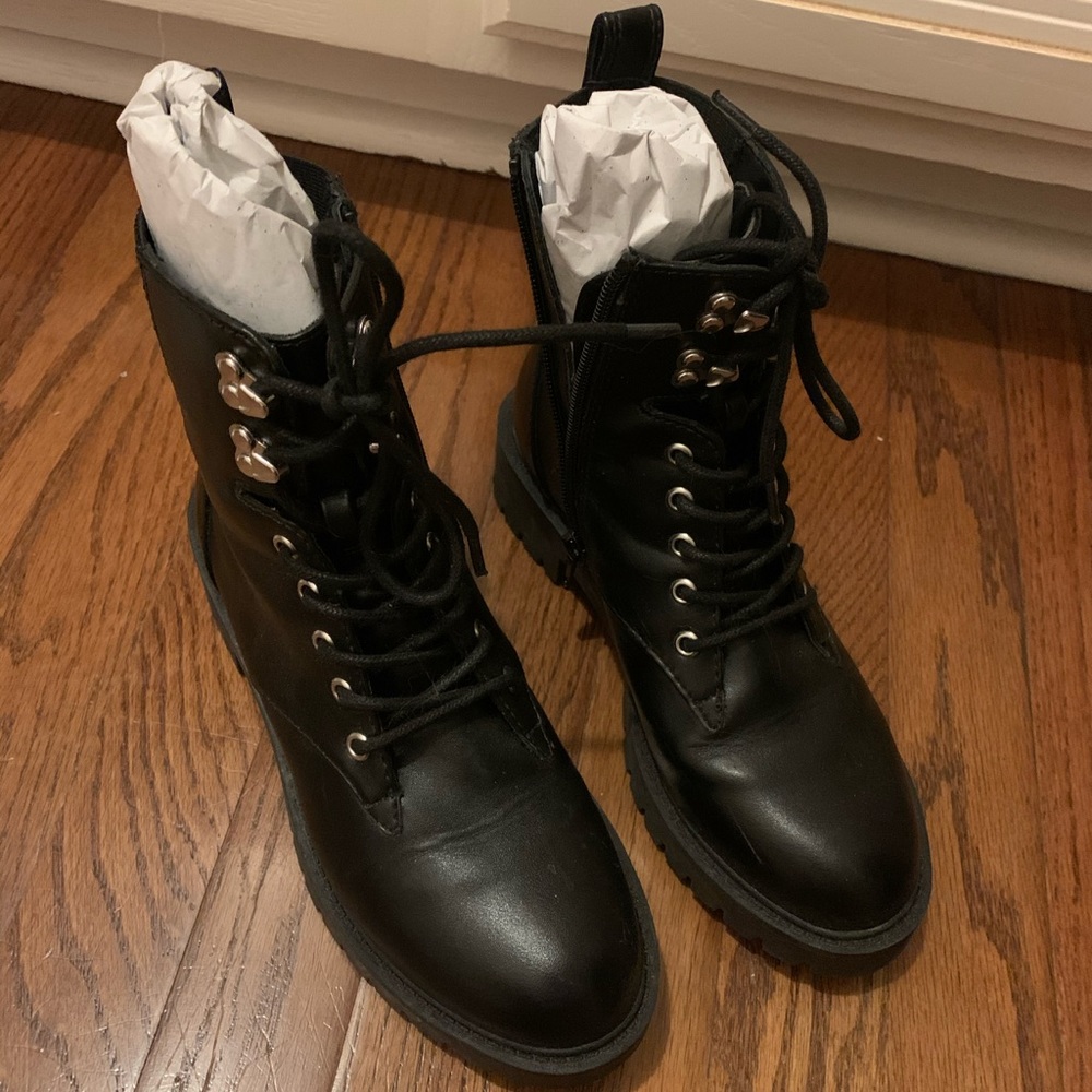 Steve Madden officer combat ankle lace up boots